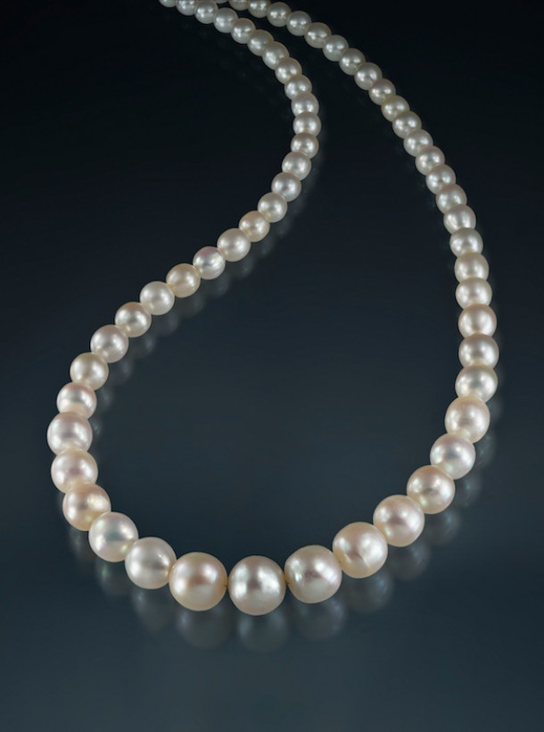 Natural pearls "orient" necklace